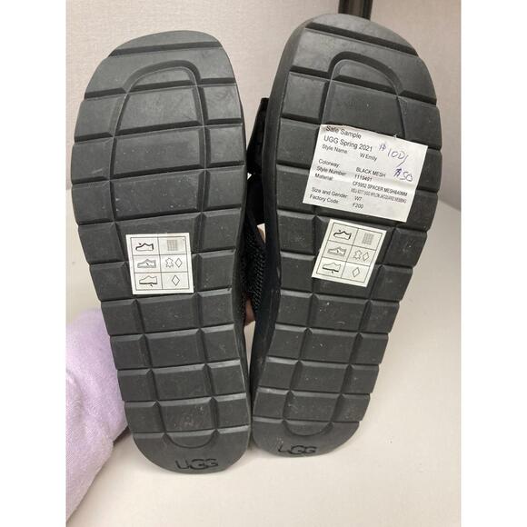 UGG Women's Black Cris Cross Logo Platform Slide Size 7 - Picture 5 of 5